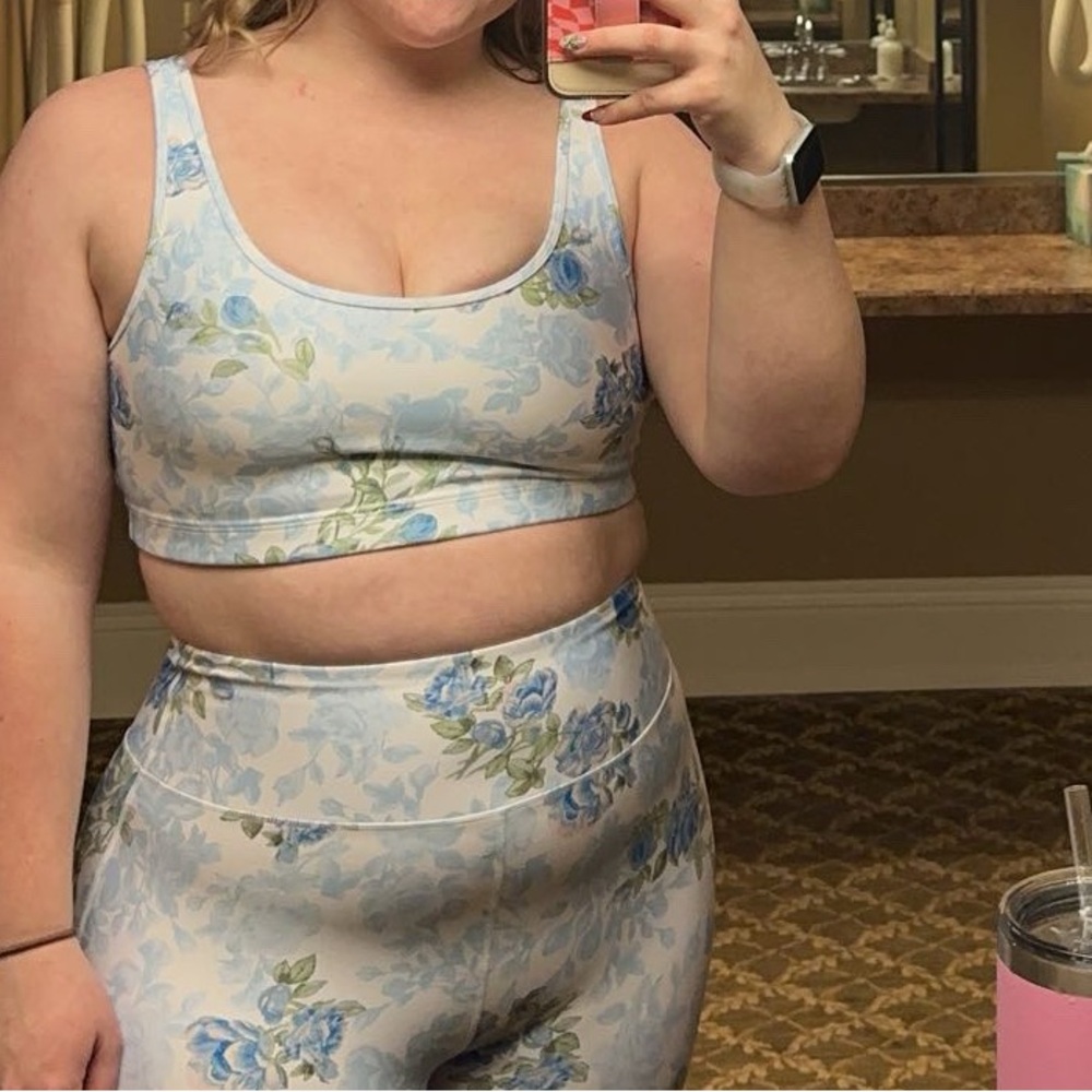 LSF Jutta Legging Baby Blue Promise Set. Size extra large